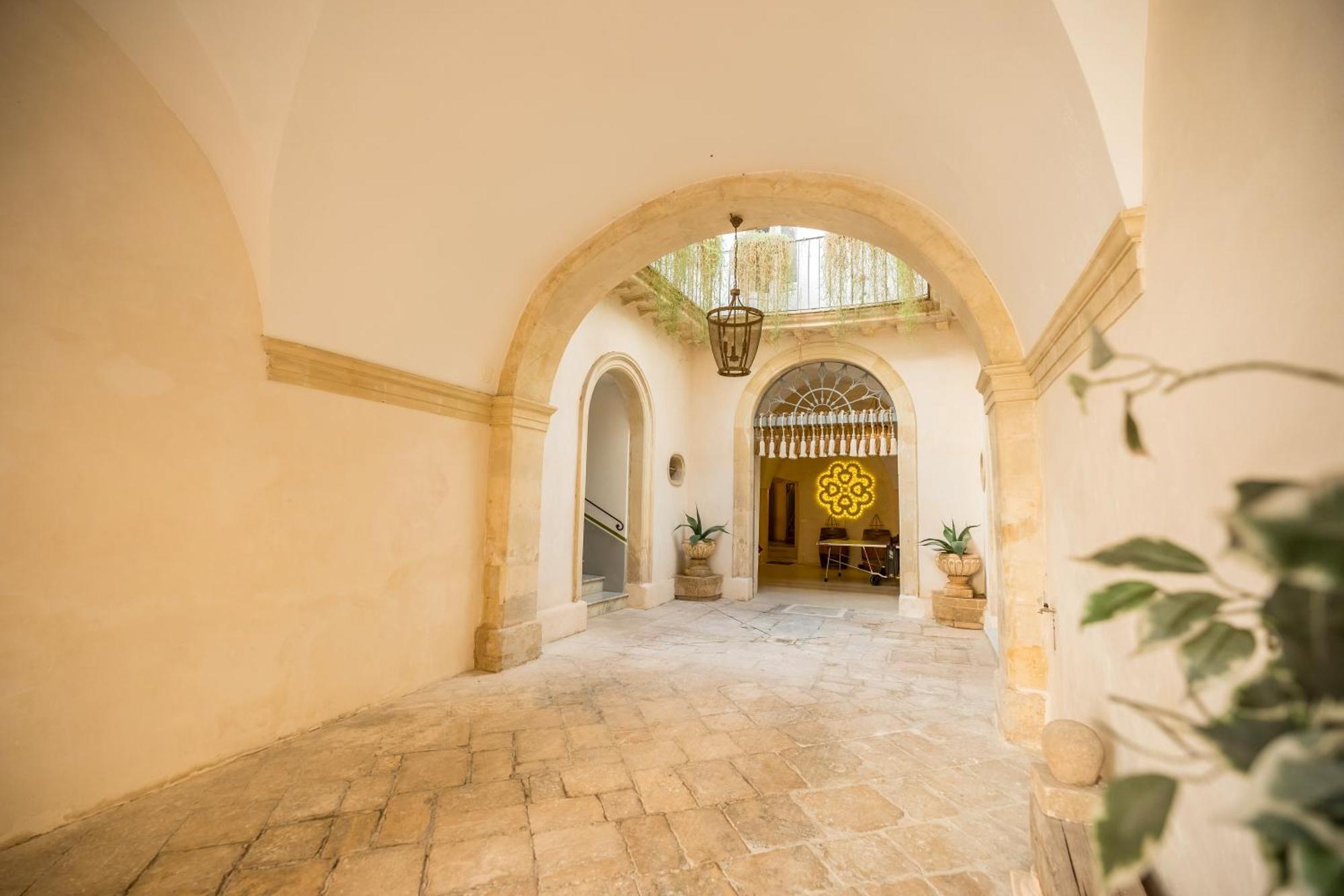 Suite Ventisette Lecce Exterior foto